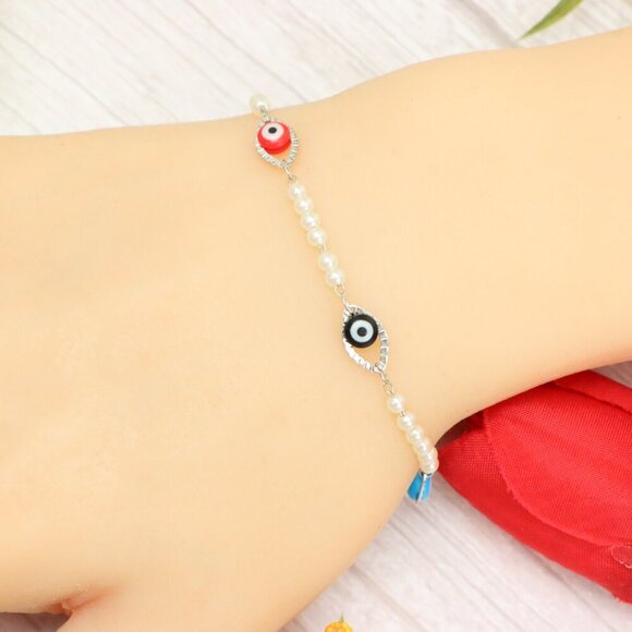 "Trendy Handmade Bracelet – A Thoughtful Gift for Girls & Women | UNVRC1458 - Picture 1 of 10
